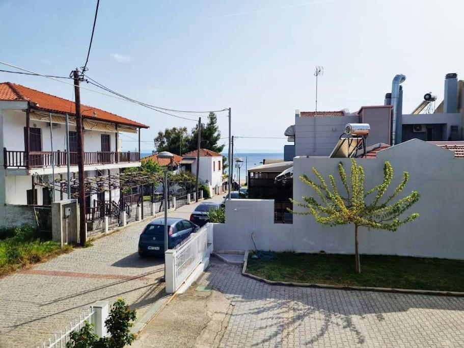 Our Home-Fully Renovated Apartments And Studios By The Sea Nikiti  Esterno foto