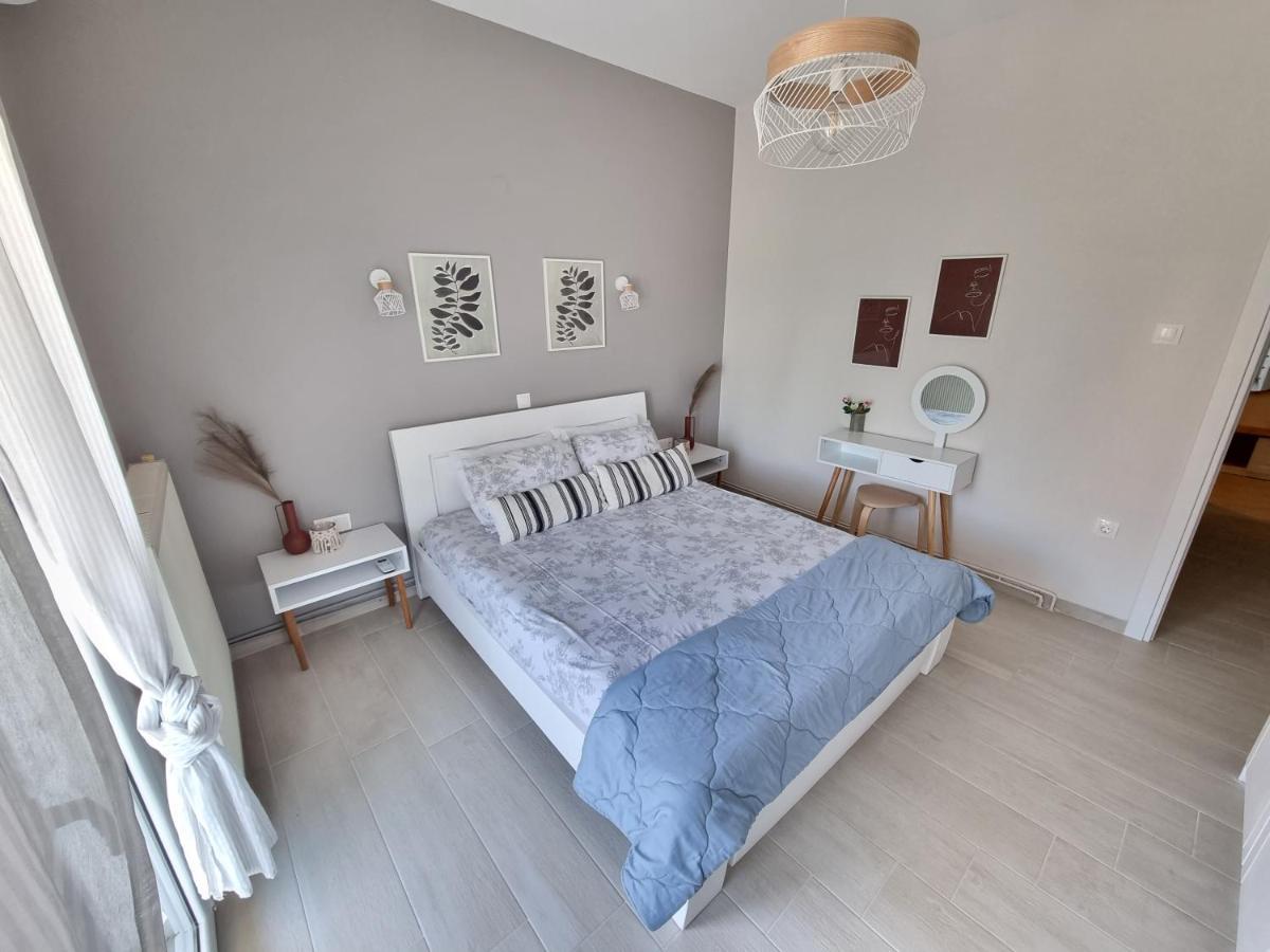 Our Home-Fully Renovated Apartments And Studios By The Sea Nikiti  Esterno foto