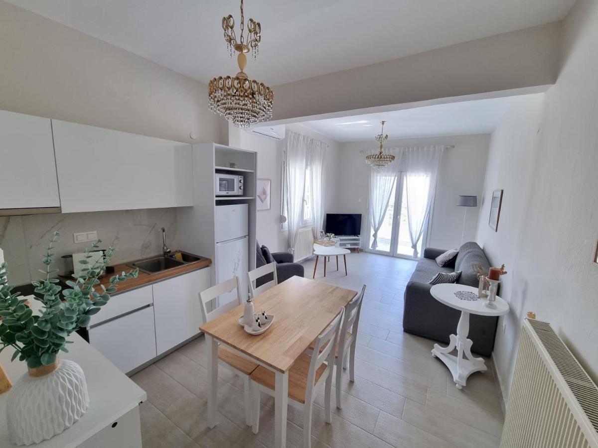 Our Home-Fully Renovated Apartments And Studios By The Sea Nikiti  Esterno foto