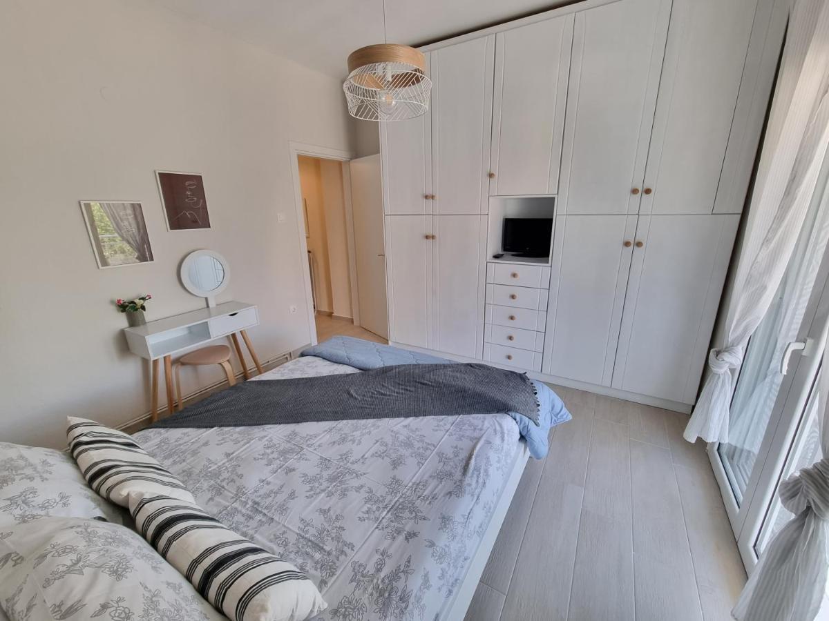 Our Home-Fully Renovated Apartments And Studios By The Sea Nikiti  Esterno foto