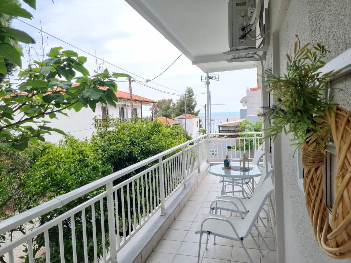 Our Home-Fully Renovated Apartments And Studios By The Sea Nikiti  Esterno foto