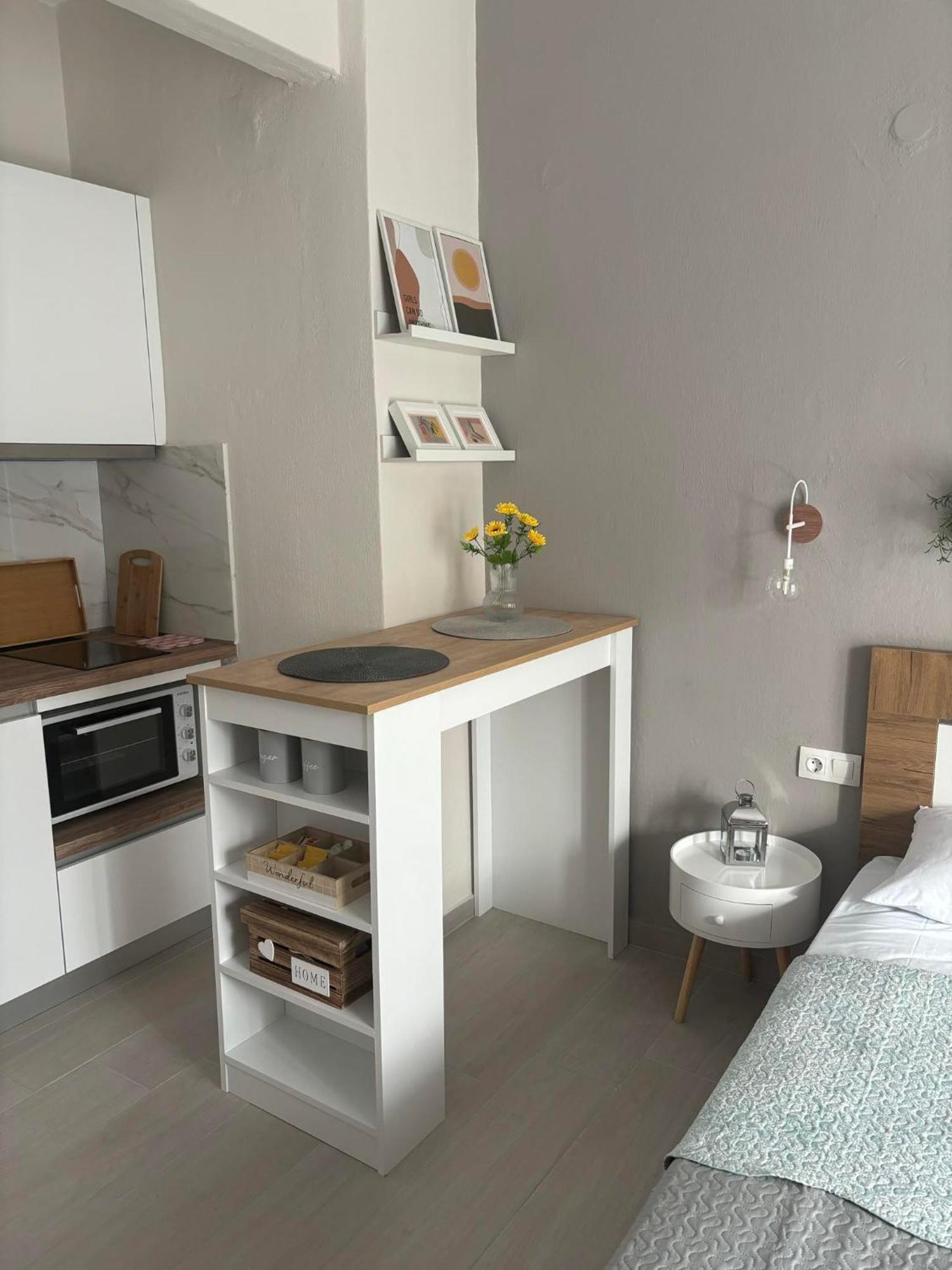 Our Home-Fully Renovated Apartments And Studios By The Sea Nikiti  Esterno foto
