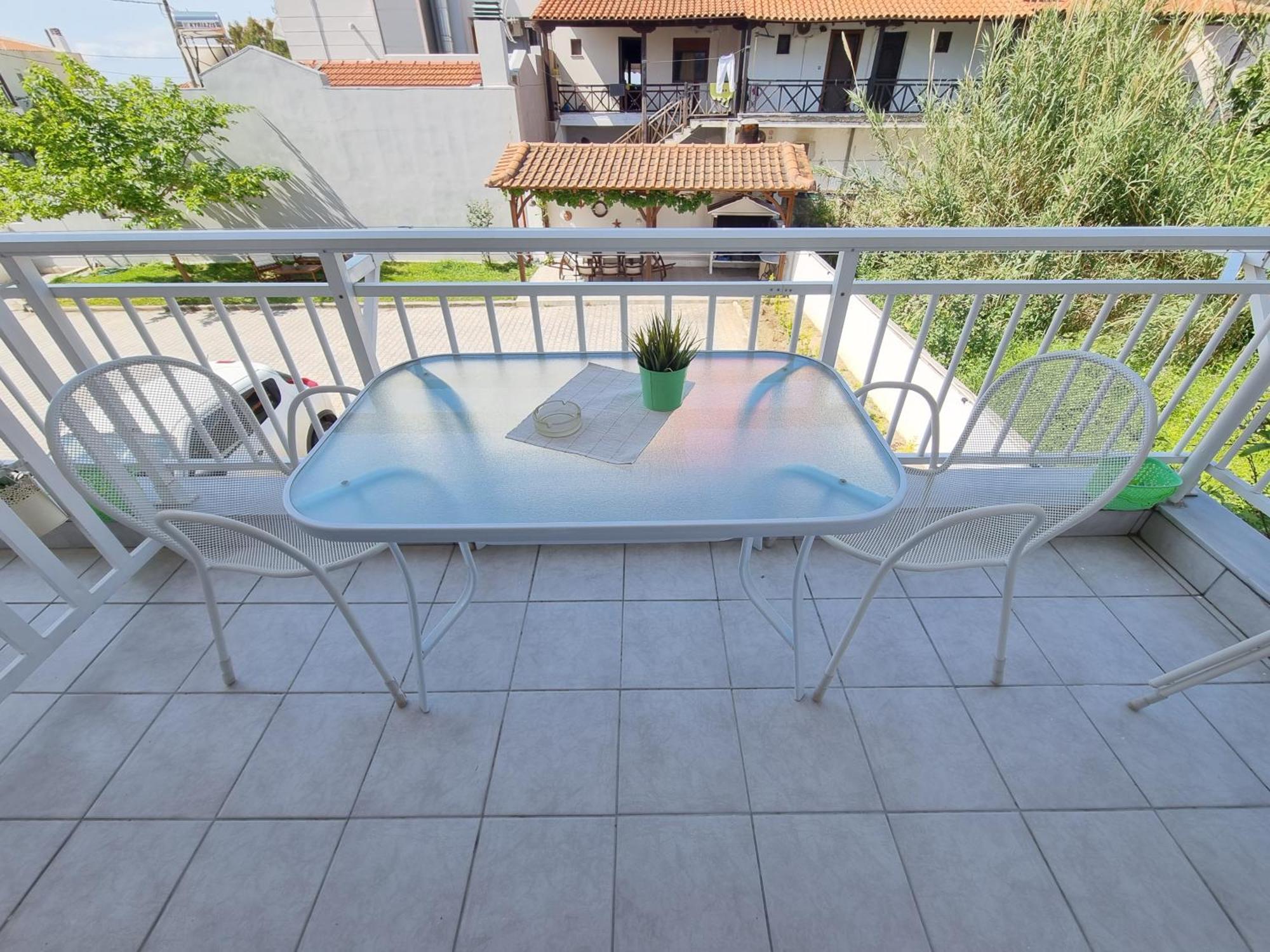 Our Home-Fully Renovated Apartments And Studios By The Sea Nikiti  Esterno foto